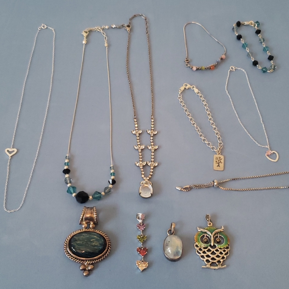 Silver fashion jewelry